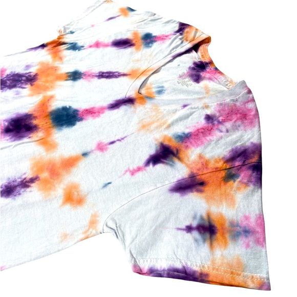Fruit of the Loom size small colorful tie dye short sleeve white vneck shirt - Picture 3 of 9
